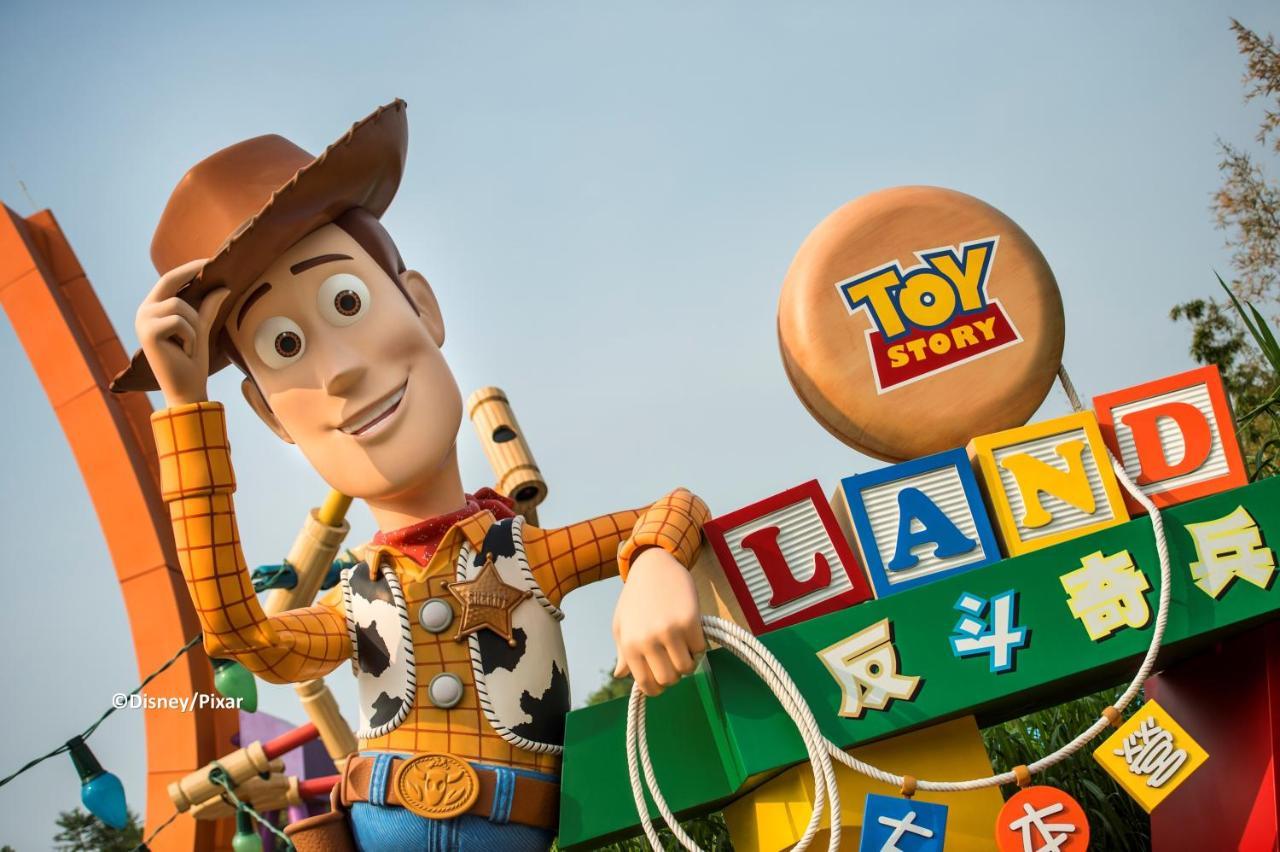 Disney Explorers Lodge Hong Kong Exterior photo Woody at Disney's Hollywood Studios