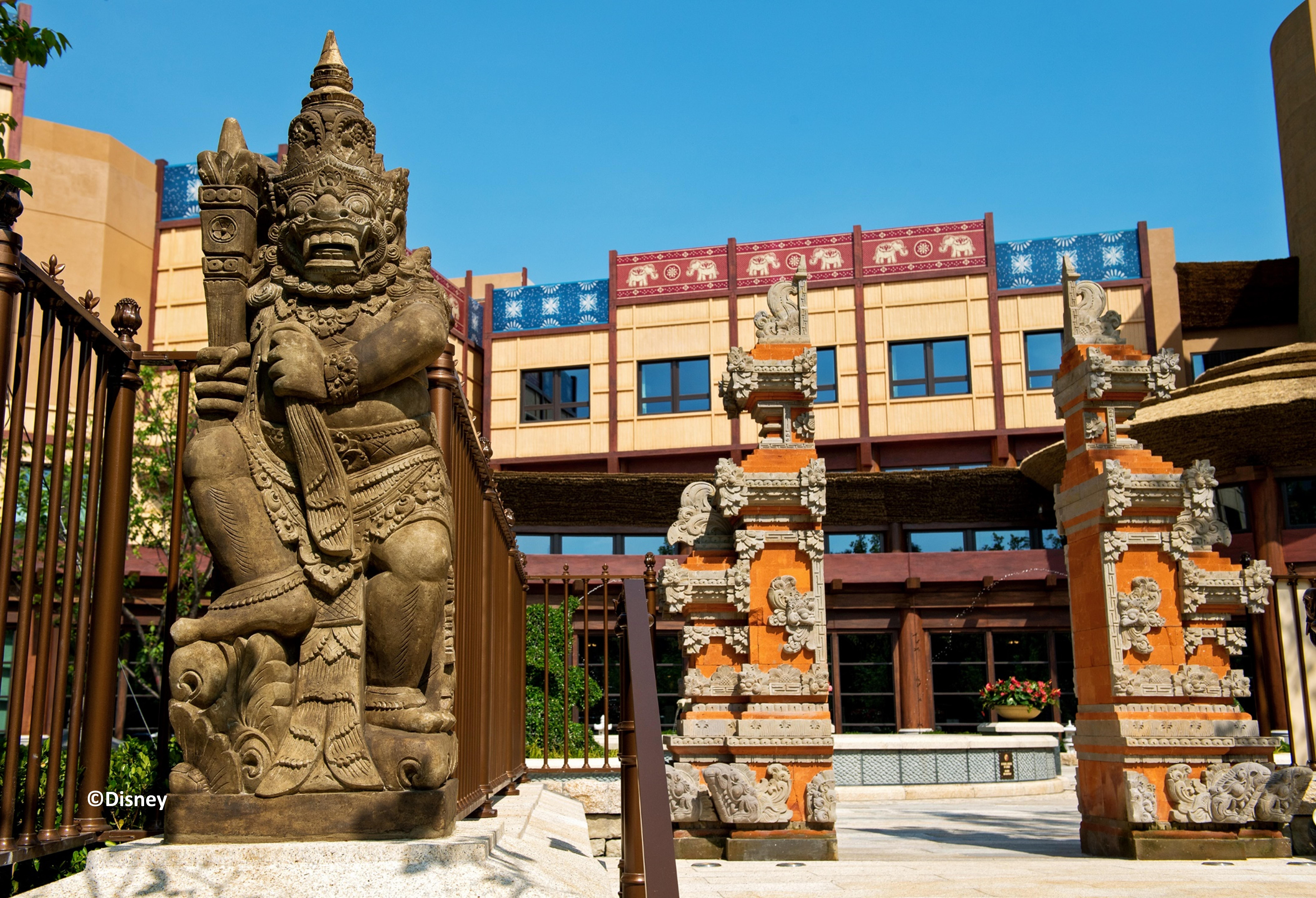 Disney Explorers Lodge Hong Kong Exterior photo The Asian Art Museum of San Francisco