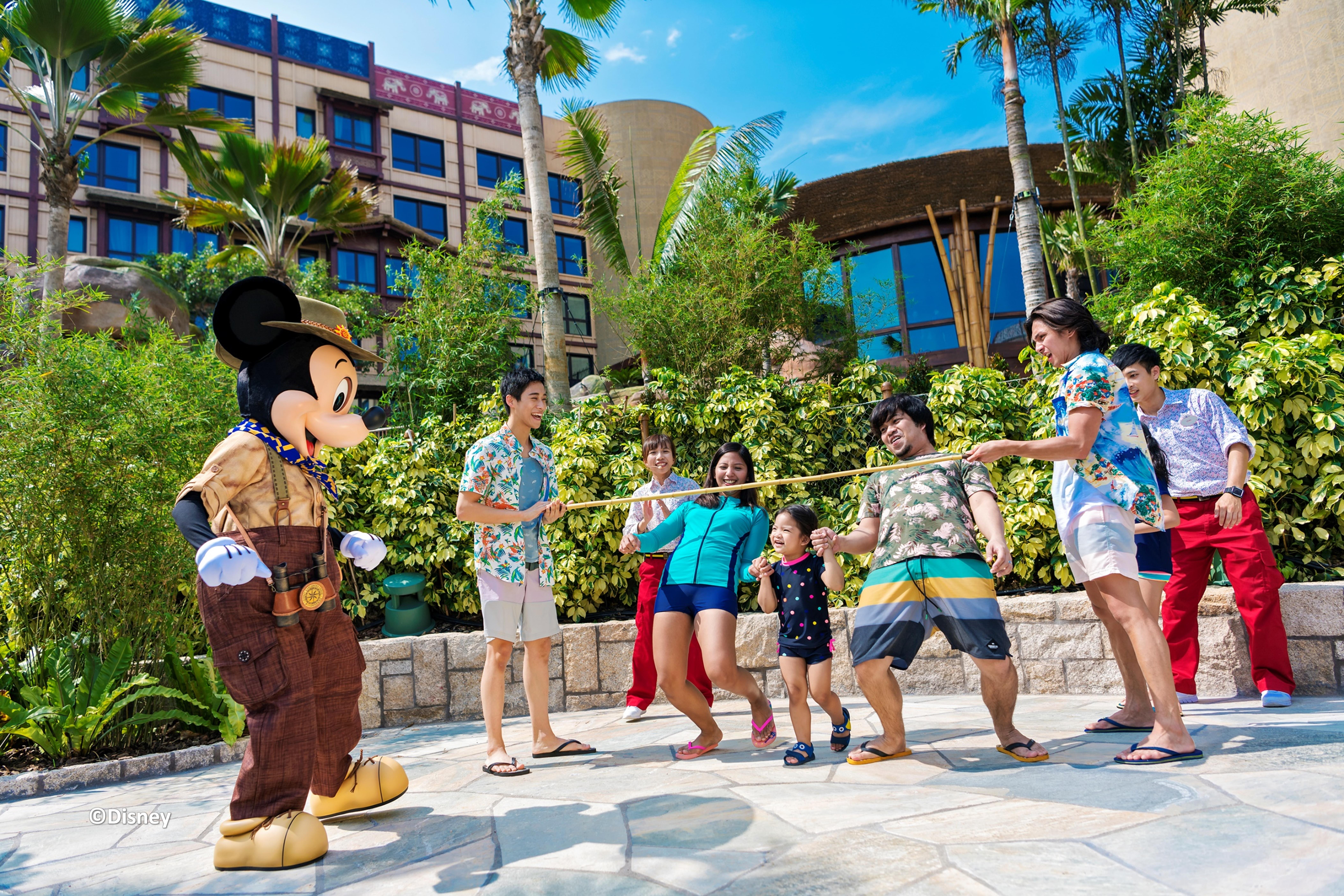 Disney Explorers Lodge Hong Kong Exterior photo Disneyland Hotel
